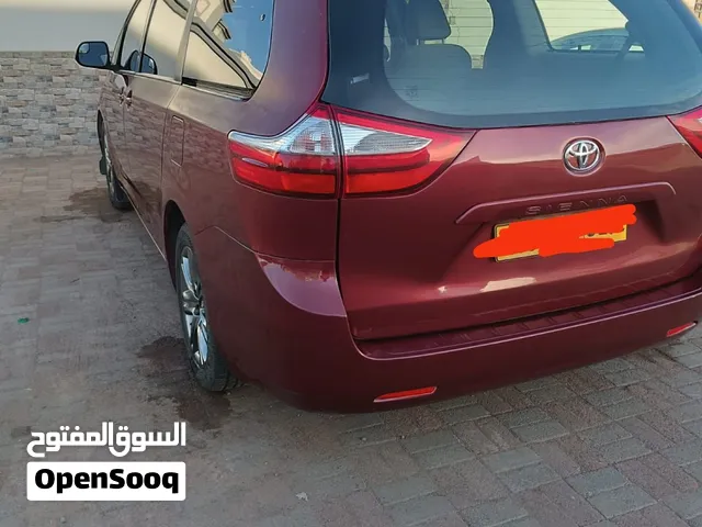 تويوتا سيينا