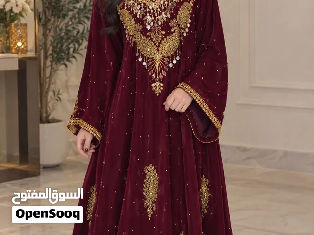 لبسه تقليديه مناسبهه للافراح ومناسبات سبب بيبع انها ضيقه مقاس53