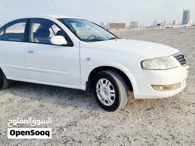 Nissan Sunny 2010