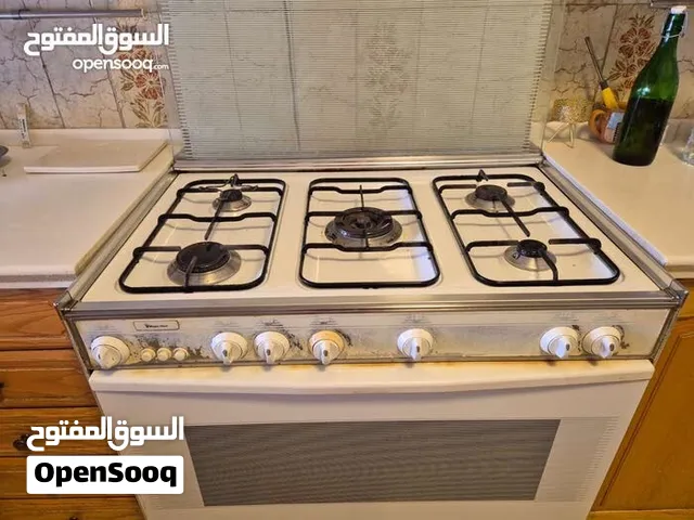 فرن غاز وارد امريكا بحاله ممتازه صناعه ايطالي للبيع بسعر مغري بداعي السفر