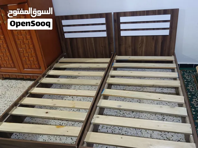 سرير فردي عدد 4 سعر. الواحد 200
