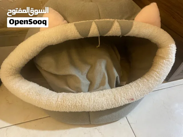 Cat house for 10AED