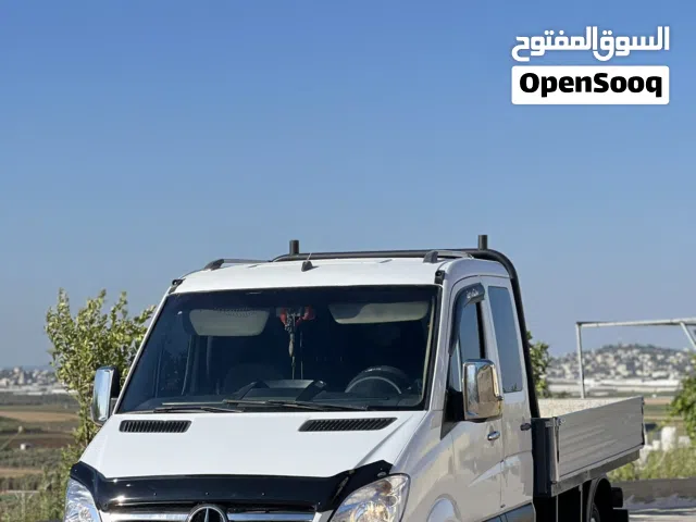 مرسيدس بنز 515