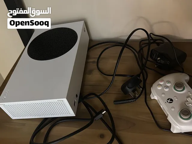 للبيع Xbox سيريس اس مع شاشة سيت اب كامل!!