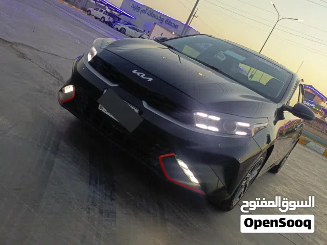 فورتي للبيع 23 بغداد فول لون اسود جديده السياره