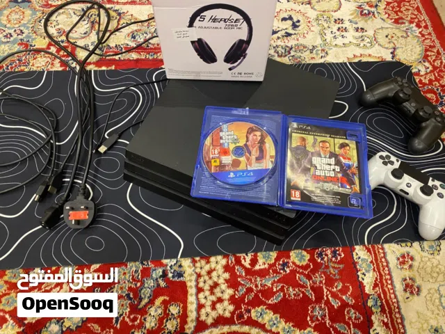 بلاستيشن 4 ثلاث طبقات