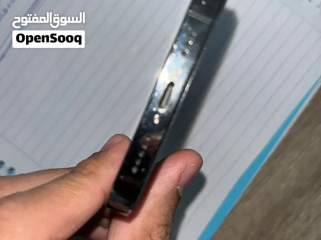 ايفون 12 برو مع سكرينه و كفر