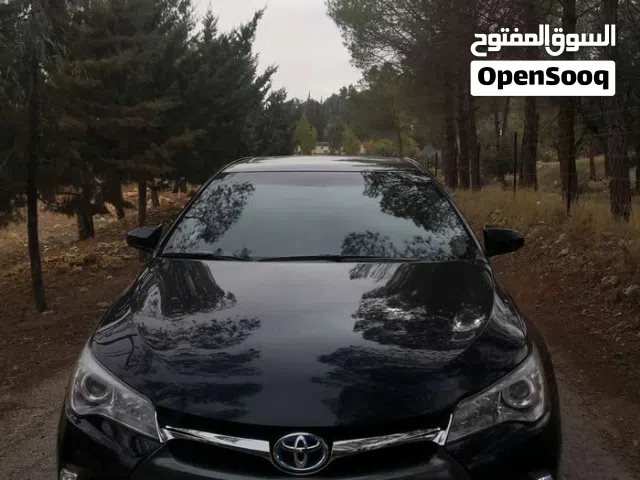 تيوتا كامري موديل 2015 السياره نظيفه والحمد لله للبيع