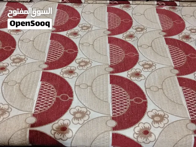 كعده عربيه 4 مقاعد و7 مساند وزاوبه و4 تكيات