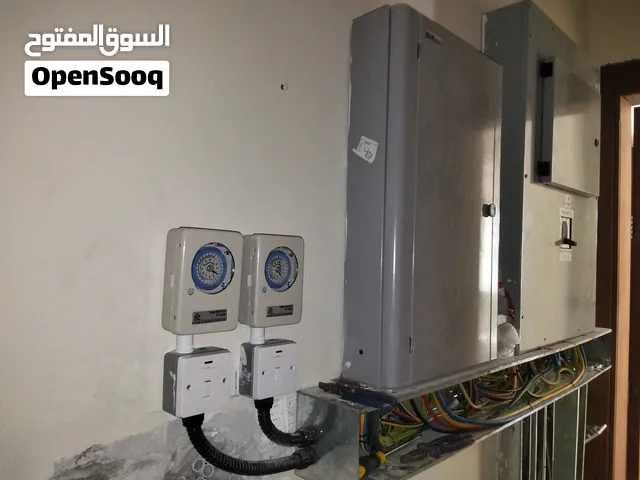 Maintenance & Services professional electrician
