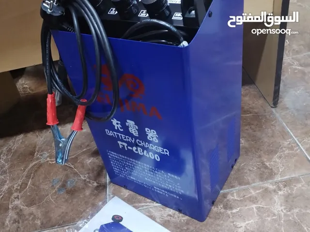 شاحن بطاريات السيارات