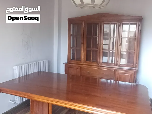 طاولة سفرة 8 كراسي أنتيك بحالة جيدة