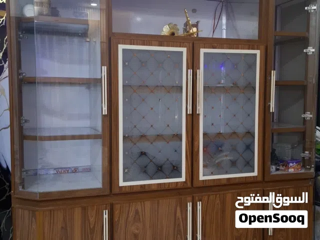 (معرض) للبيع حجم كبير والسعر به مجال