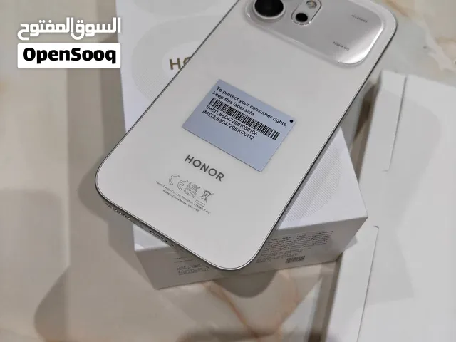 جهاز هاتف: Honer600 للبيعع اللون:ابسض السعة التخزينيه:256Gb الـ RAM:12 استعمال 3ايام فقط