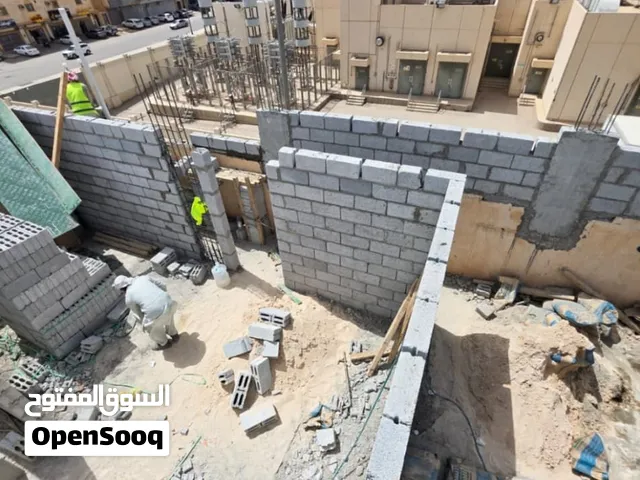 مقاول عام عضم بناء وتشطيب وترميم بلمواد وشغل يد حسب الطلب