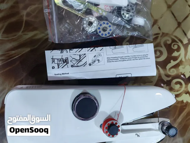 ماكينة خياطة