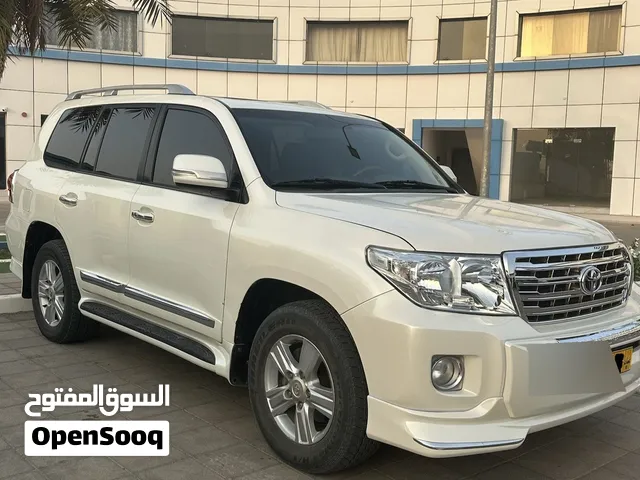 Used Toyota Land Cruiser in Al Dakhiliya