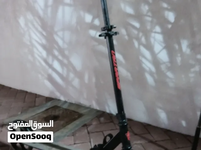 سكوتر ما فيها أي مشاكل يصل طولها ل100 سانتي  ب 200 درهم !!