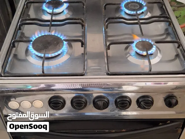 غاز يونيفرسال 60 سم 4 عيون ستانلس مستخدم بحاله ممتازه