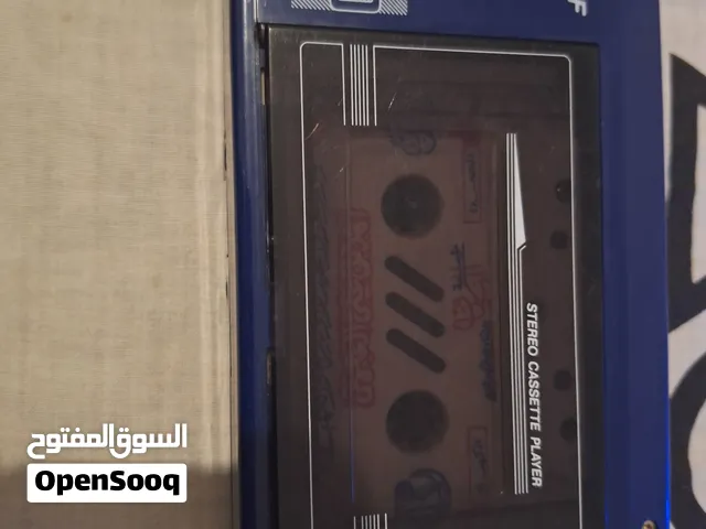 مشغل كاسيت محمول (وكمان) UNISEF Z-1 كلاسيكي بحالة ممتازة وشغال 100%