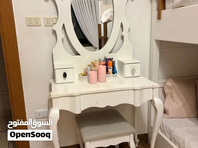 غرفة نوم ل ثلاث أشخاص للبيع