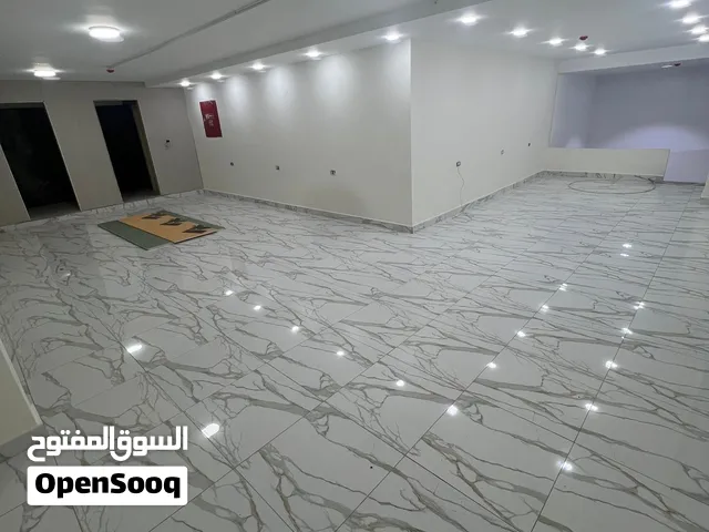 تجاري طابق اول شارع الجامعة الاردنية للإيجار تصلح لأي نشاط تجاري