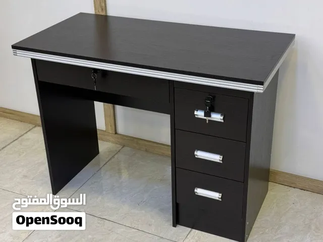 ميز مكتبي ماستر نوعيه راقي جدا بمجرات وسطح ميز متين وجوده عاليه قياس 100يوجد توصيل لكل المحافظات