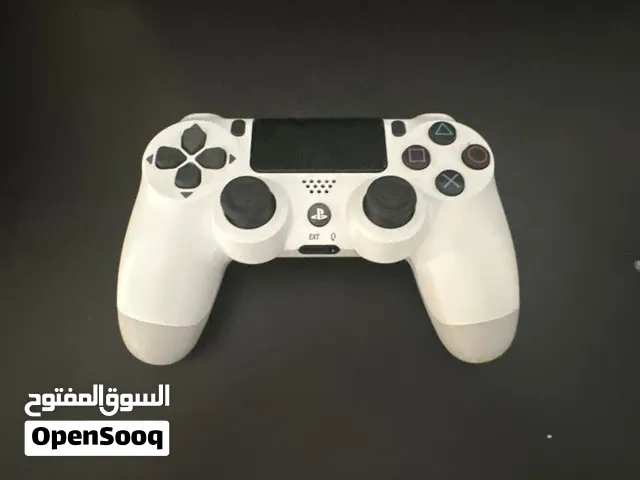 يد بلاستيشن 4 للبيع