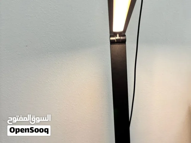 مصباح مكتب إل إي دي (LED Desk Lamp) أو أباجورة مكتبية ذكية