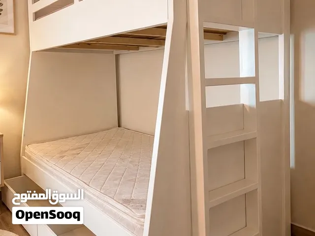 سرير للبيع مستعمل كالجديد
