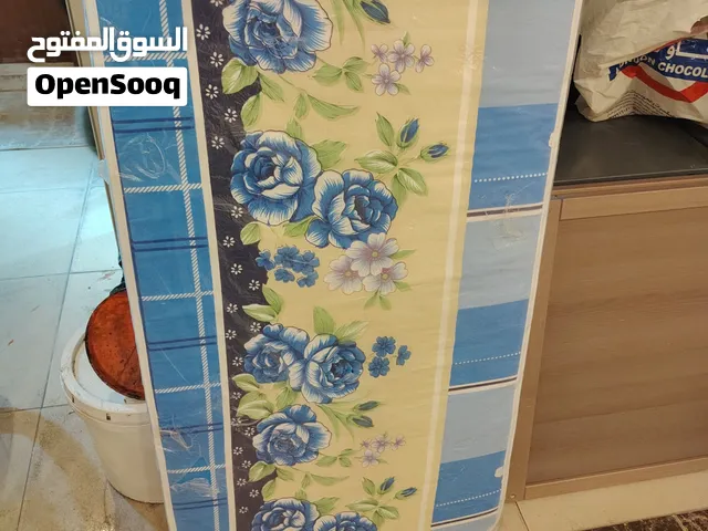 سرير اطفال بحاله ممتازه