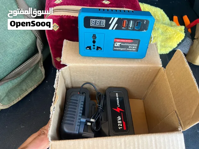 محول محمول مع البطاريات