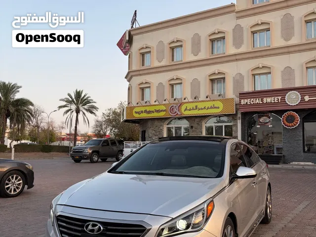 هيونداي Limited sport 2.0 T 2015بحالة الوكالة تماماً ما تحتاج شي