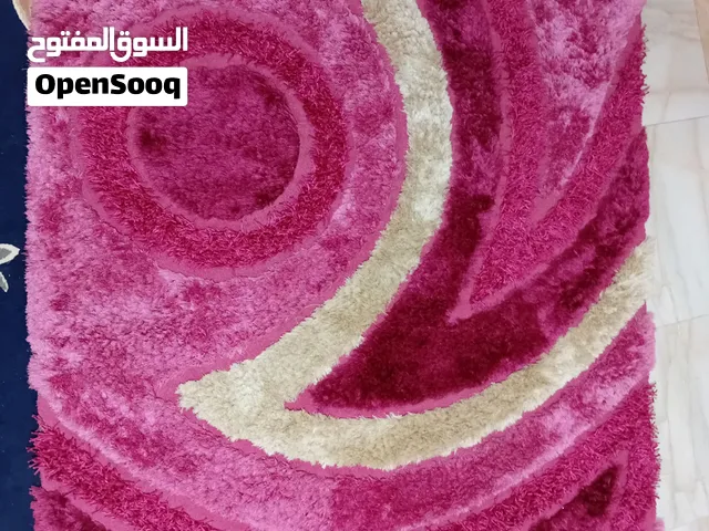 للبيع سجدة مستعمله استعمل نضيف 3في 2 بي سعر 120 وسهل