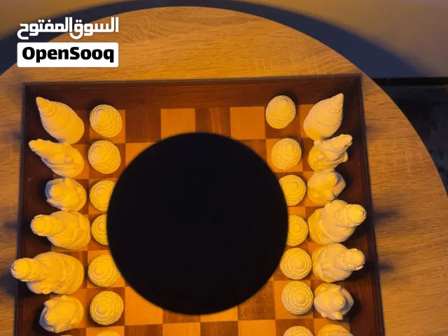 شەترەنجێکی کلاسیکی و بەنرخی تایبەت بۆ فرۆشتن بۆ خۆشەویستان و کۆکەرەوەکانی شەترەنج، پارچەیەکی دە