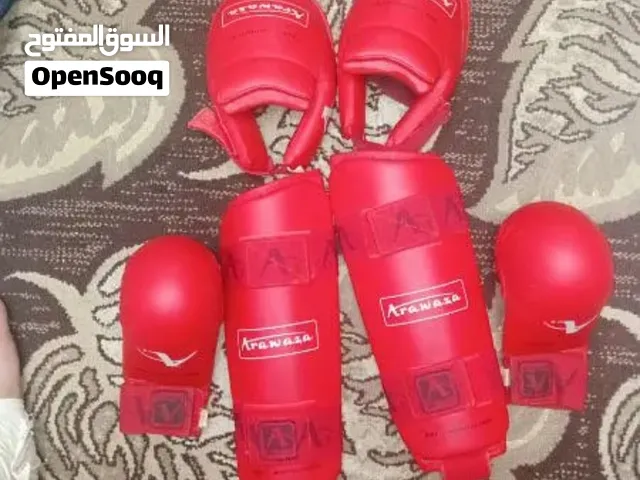 للبيع طقم كامل اوقيه كاراتيه اروازا الاصلي الطقم متلعبش بيه الا 4 متشات بس