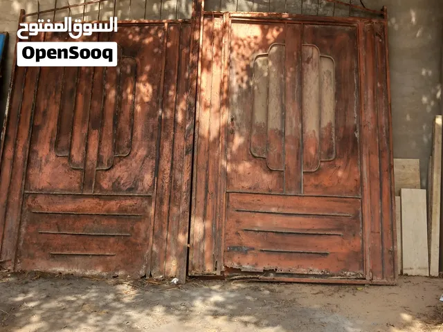 باب حديد 3 × 2.20 للبيع