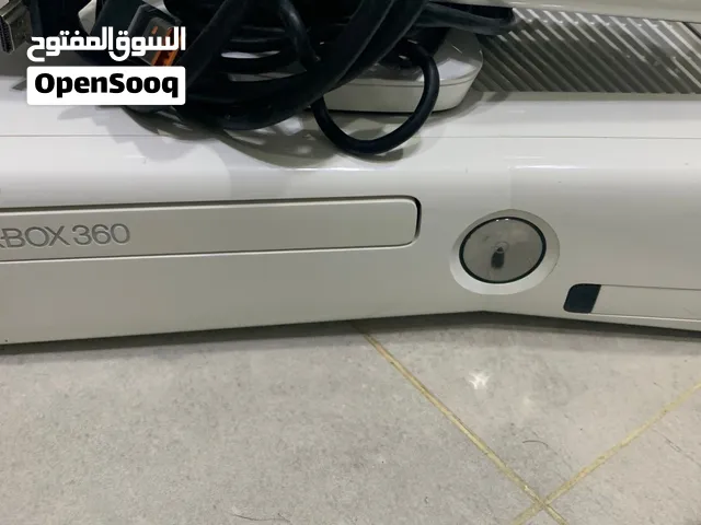 Xbox 360 Slim White Bundle - 2 Controllers, Kinect Camera & Chatpad