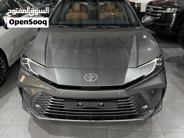 Toyota Camry (Full Option)
