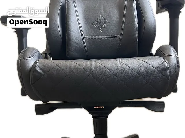 كرسي قيمنق HP OMEN Citadel Gaming Chair – مستعمل بحالة ممتازة