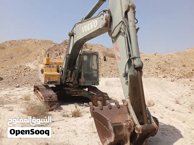 نشتري جميع الحفارات شيولات السكراب