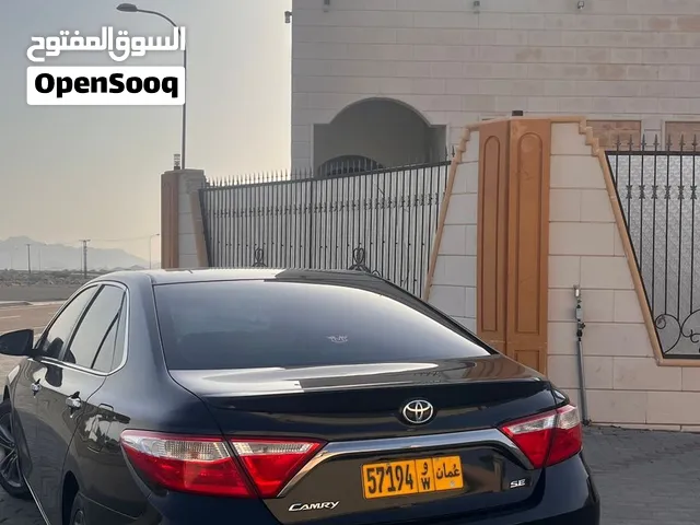 للبيع سيارة تويوتا كامري