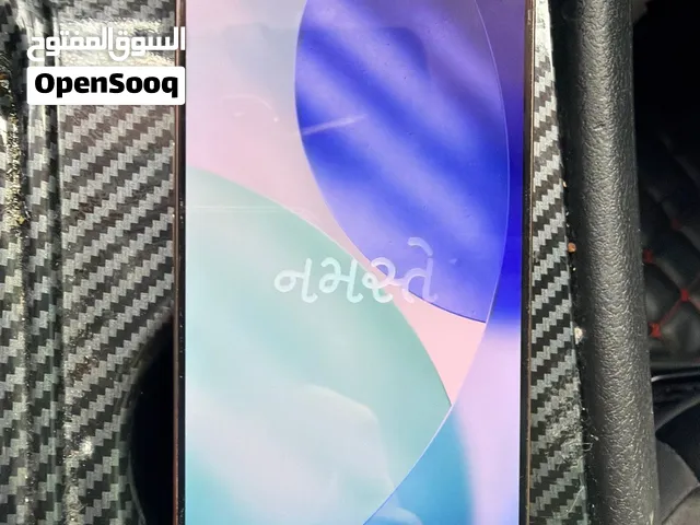 Apple iPhone 16 Pro 128 GB in Al Ain