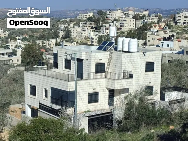 بيت مستقل مع ارض مساحه800 متر مساحه البناء 450 متر في المزرعه الغربيه مشطب جاهز للسكن ثلاث طوابق
