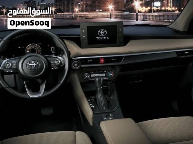 شاشة تويوتا يارس 2023 اصليه