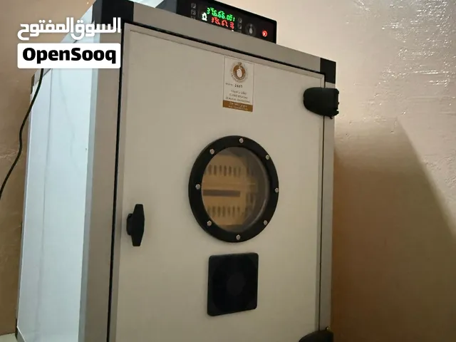 للبيع فقاسه البلده شبه جديده سعه 352 بيضه