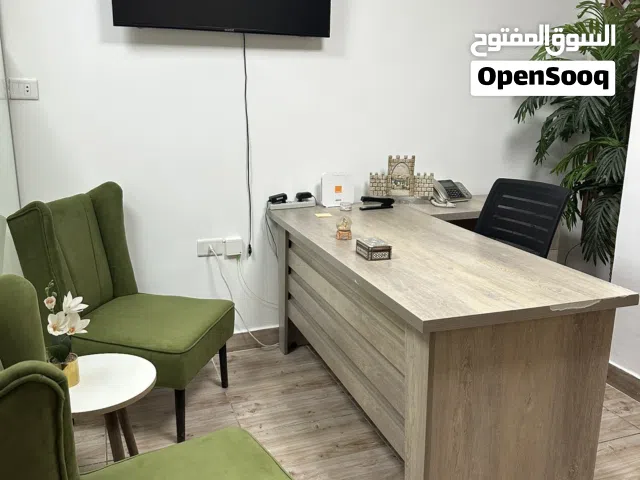 مطلوب شريك لشركة تجارية قائمة في العاصمة عمان المملكة الاردنيه