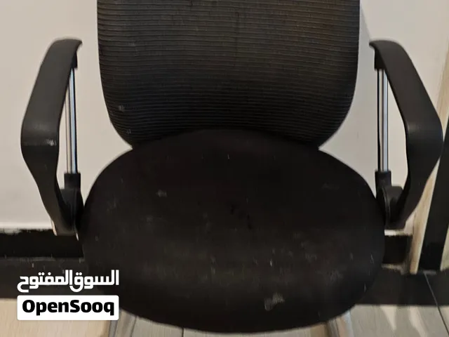 كرسي مكتب متين