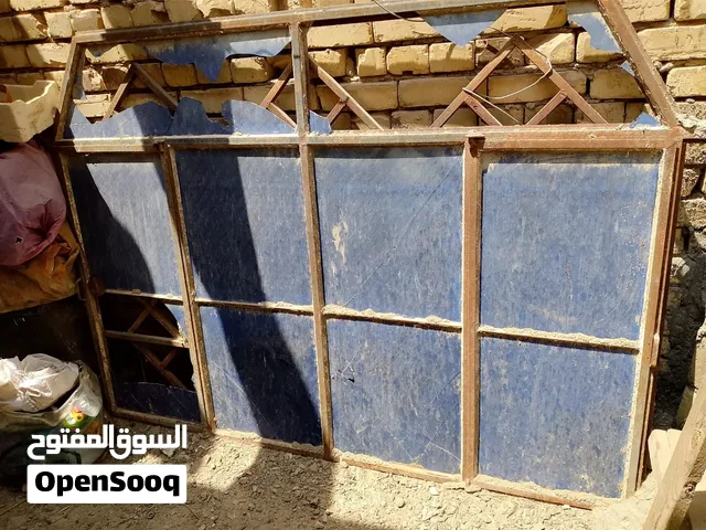 شـباك حـديـد ثقـيل ومـتيـن للبـيع ( قـياس كبيـر )