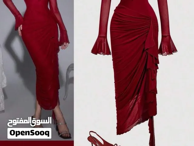 فستان ماروني يجنن باللبس جديد مامستخدم